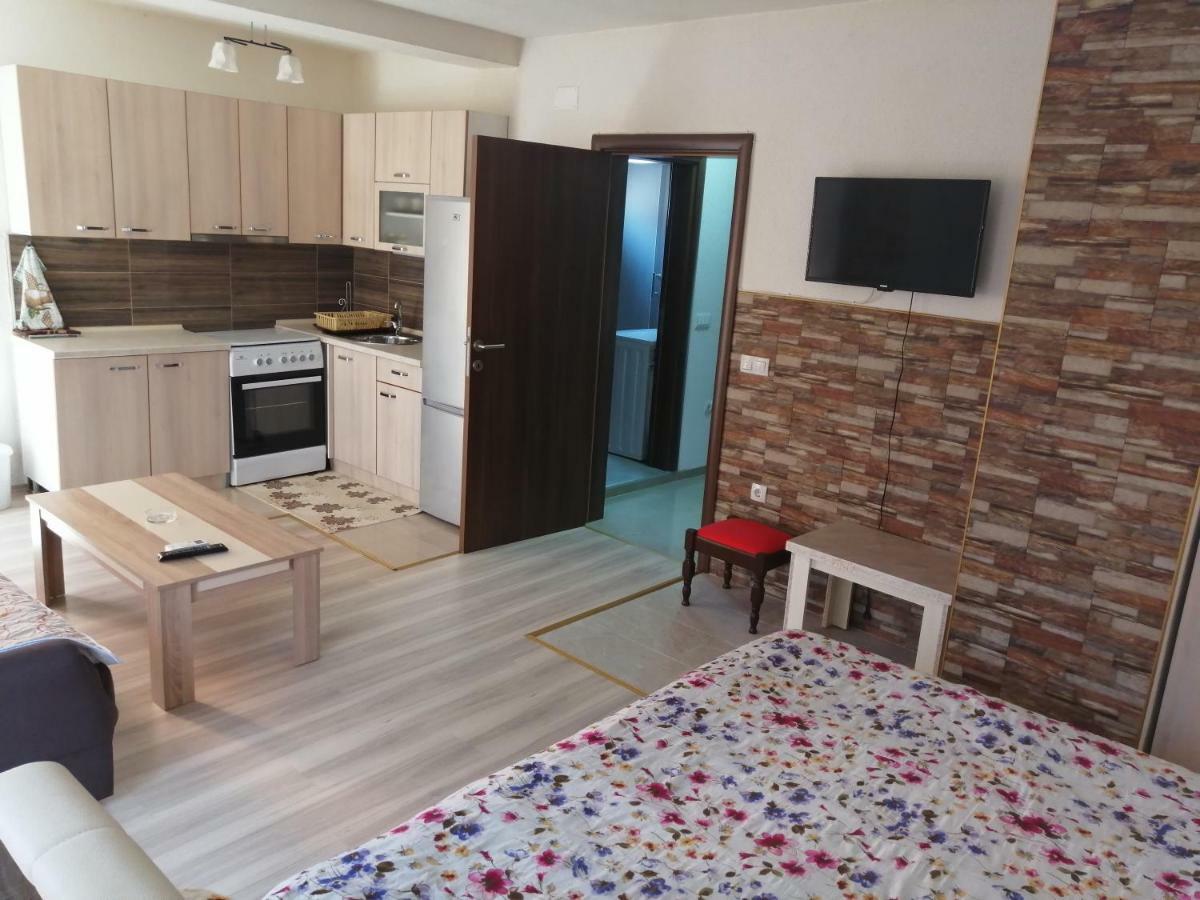 Villa Zora, Apartments Krstanoski Охрид Екстер'єр фото
